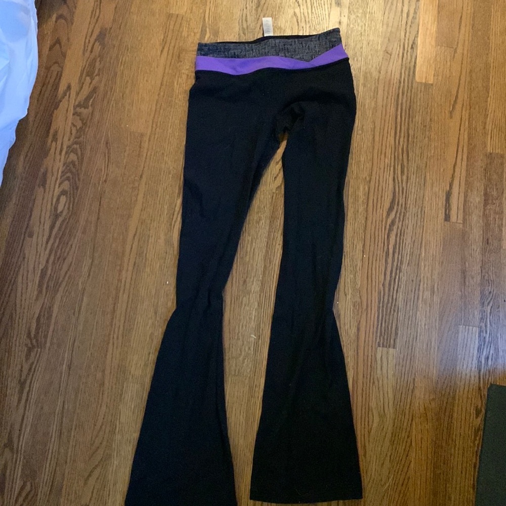 ivivva black flare leggings!! super cute they are just too short on me now